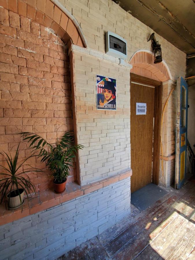 El Hostal تبليسي المظهر الخارجي الصورة